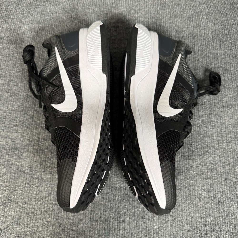 Nike Womens Size 8 Run Swift 2 Shoes Sneakers Black White Lace Up CU3528-004 - Picture 6 of 8